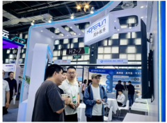 析师进行概念总结、趋向预测等